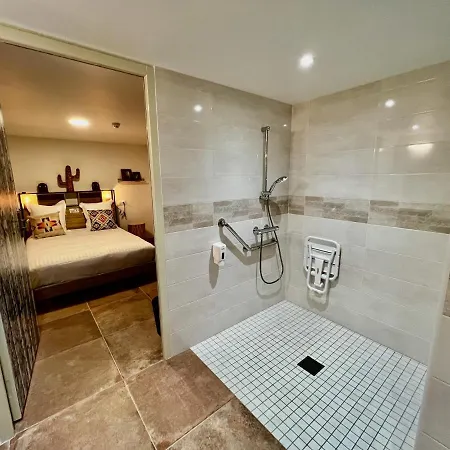 Le Ranch Отель Brulon