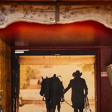 Le Ranch Отель Brulon